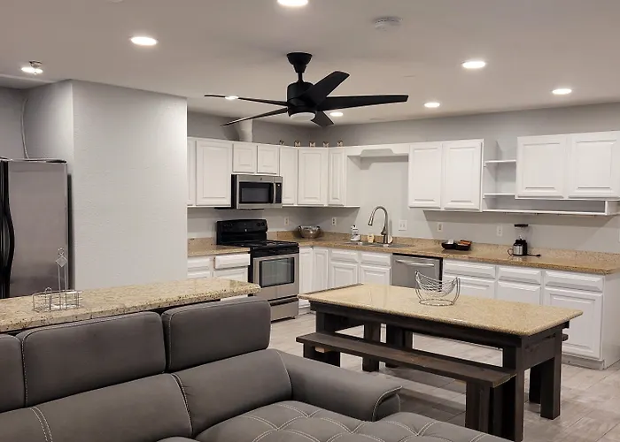 Hotel Pinetop Studio Suites 2*