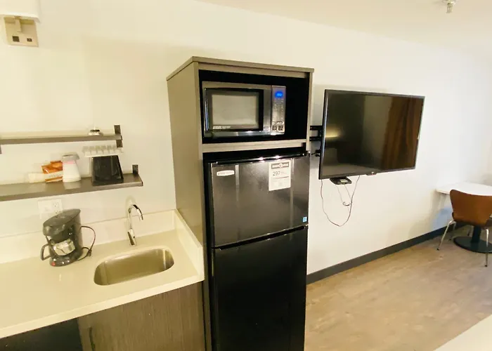 Pinetop Studio Suites Hotel 2*