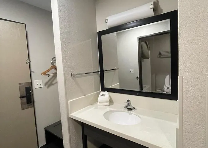 Pinetop Studio Suites Hotel 2*